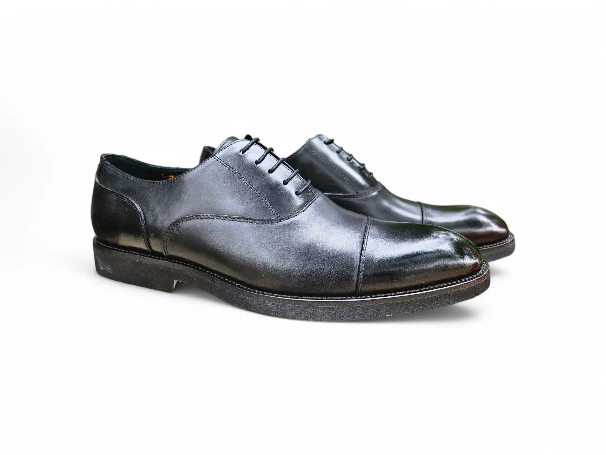 Burnished Cap Toe Oxford Carrucci