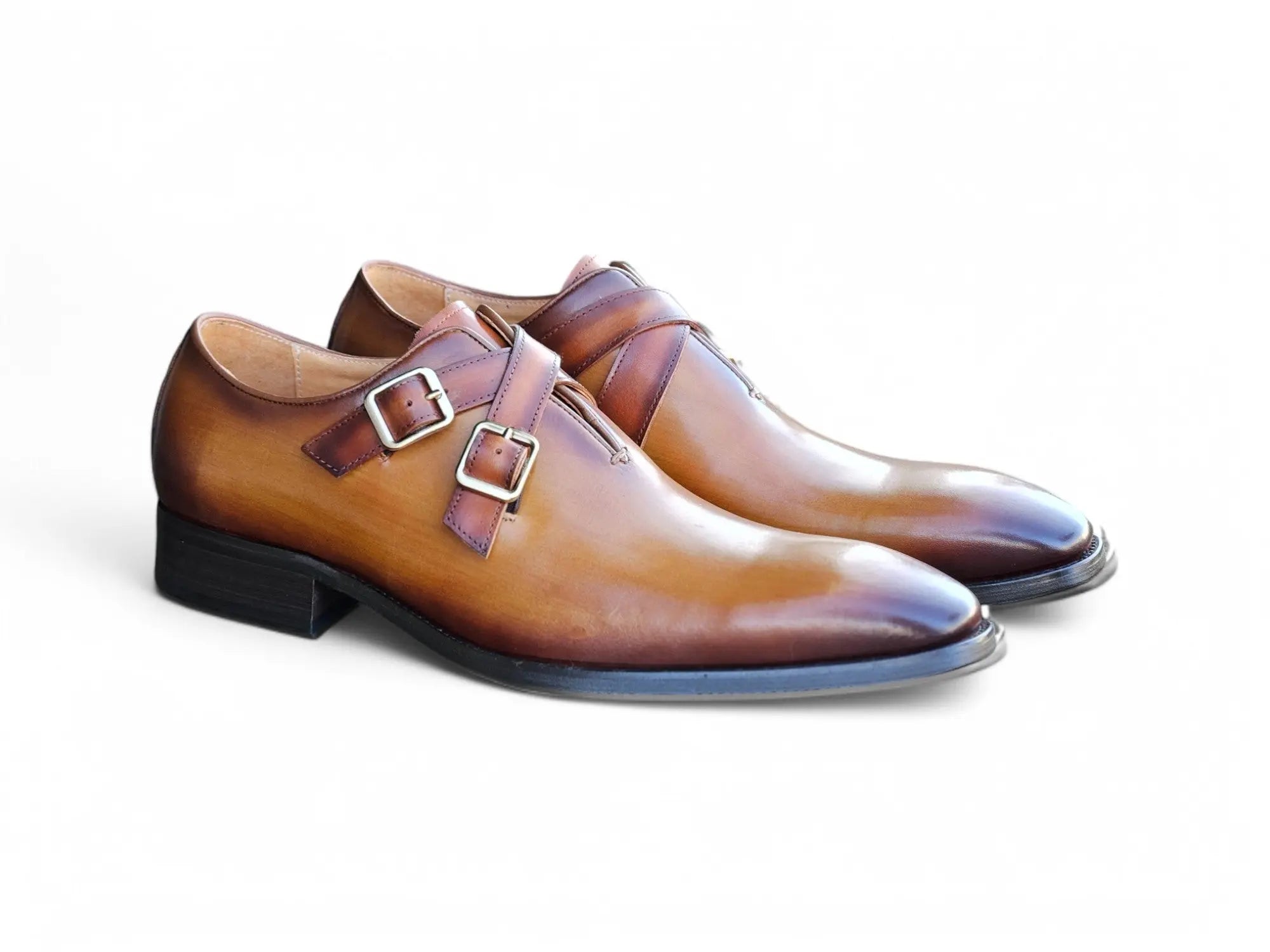 Cross Straps Wholecut Shoe Carrucci