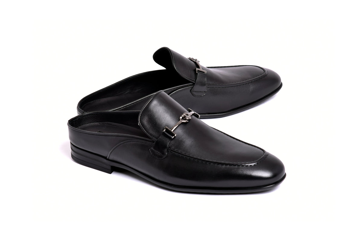 C163-8248 Black Mule (Slip-On)