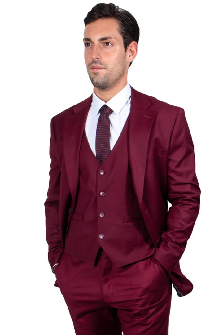 Trajes Elegantes Para Hombre - Trajes De Vestir - Mens two Button vested stacy adams burgundy basic suit
