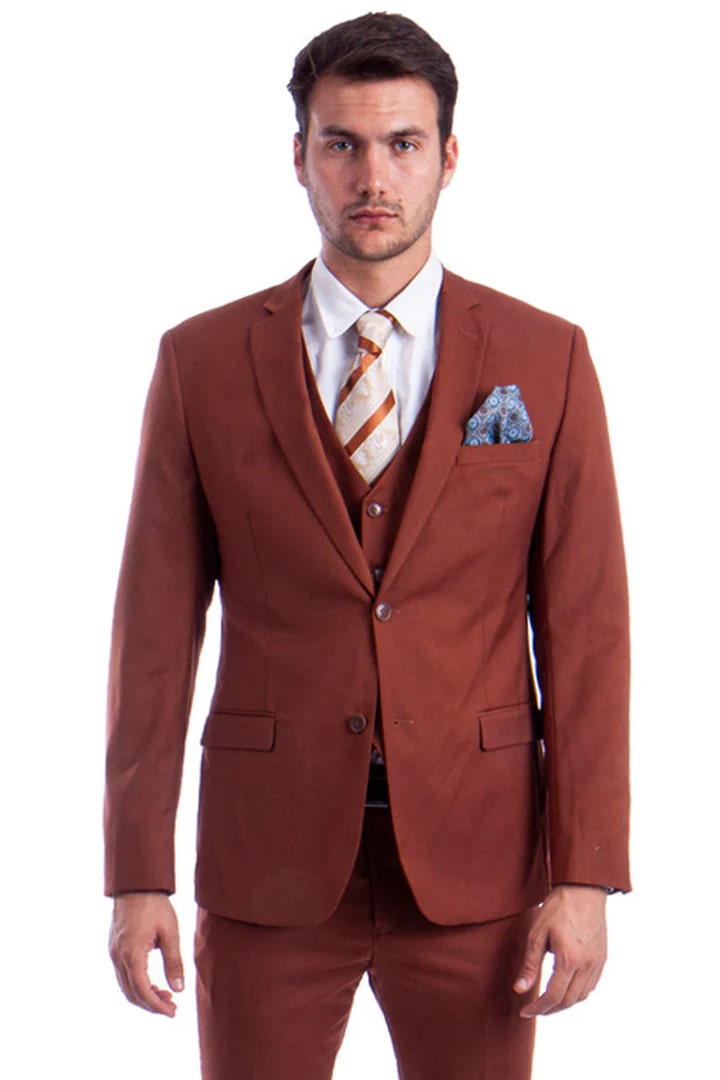 Trajes Elegantes Para Hombre - Trajes De Vestir - Mens Two Button Slim Fit Vested Solid Basic Color Light Brown Rust Suit