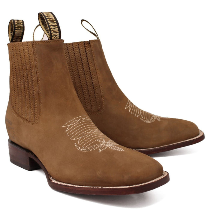 Botines Charros de Gamuza Punta Cuadrada Arena con Medallón