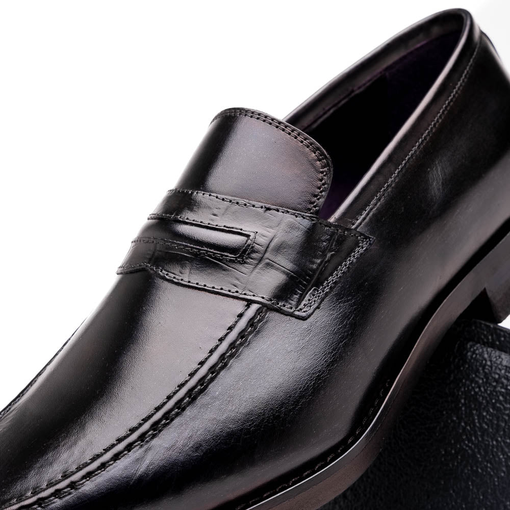 Zelli Meo Hand-Burnished Calfskin Loafers with Embossed Vamp in Black