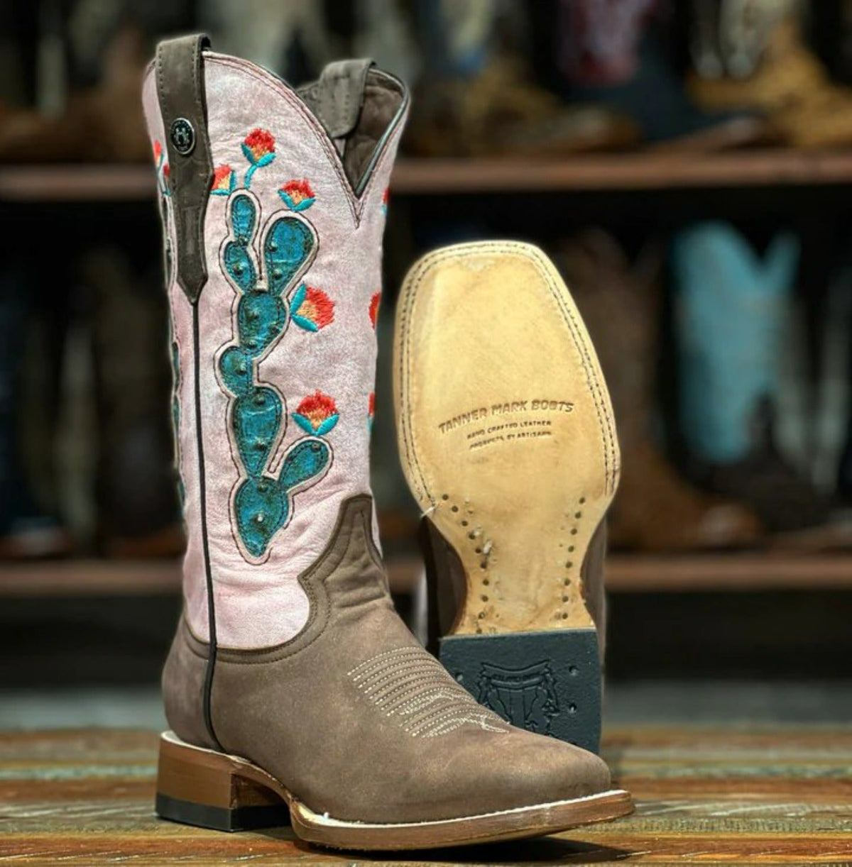 Tanner Mark Women's Leather Square Toe Boots Chocolate